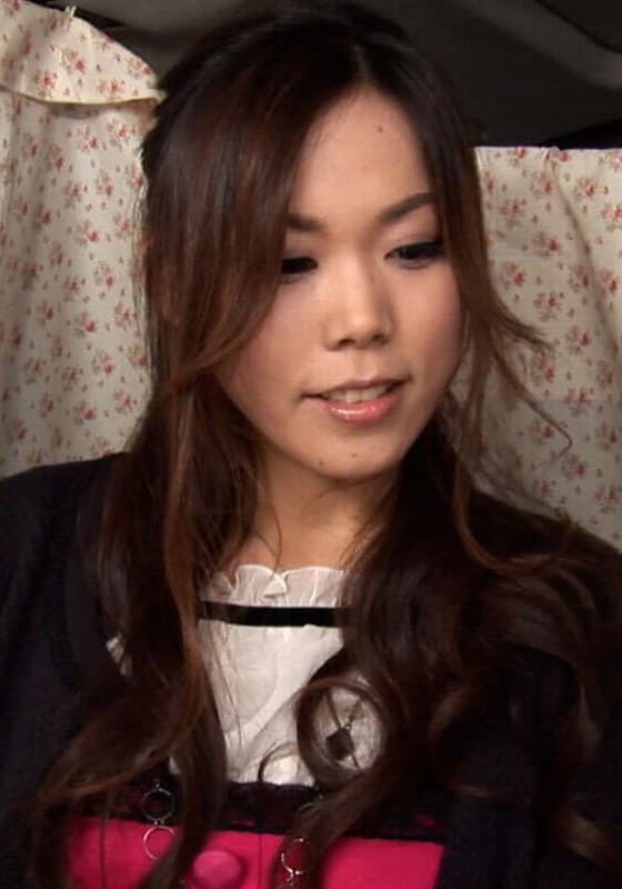 謝礼に釣られる淫乱で欲求不満な若奥様を電マとバイブでその気にさせて生中出しSEX！