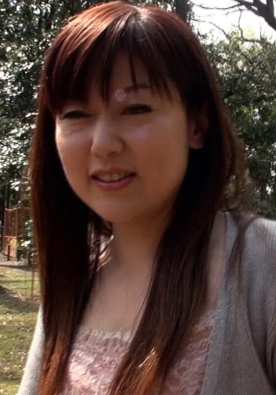 年齢を感じさせないキュートな五十路熟女さん。旦那が蒸発して以来のセックスレスで欲求不満が爆発！本能全開の絶頂SEXに酔いしれる！