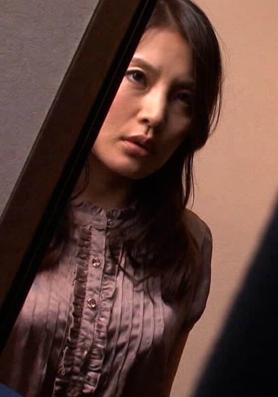 ピザの宅配を装い自宅に侵入！狂気の強●魔に蹂躙される熟女！悲しみの中出しレ○プ！