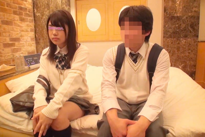 ‘時限式絶対に破けるコンドーム’を渡して同じ学校に通う男女の友達同士へ強●中出しドッキリ企画!同級生男女がラブホテルで抜かずの連続射精ミッションに挑戦!ゴム内にパンパンに溜まっていた精子が突然コンドームが破れて想定外の膣内大量射精!! 2 さよ