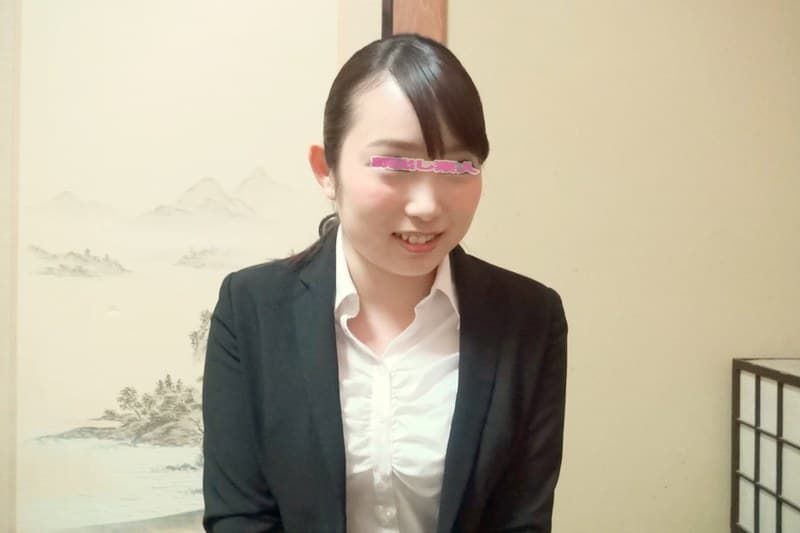 心優しい巨乳の新任教師限定!修学旅行中の男湯で教え子の男子○生たちのチ○ポの悩みを大きなおっぱいと手コキとフェラで解消してくれませんか!?初めて見た先生の裸に勃起が収まらない童貞生徒を優しく筆おろし!禁断の中出し連続射精SEX!! まゆ
