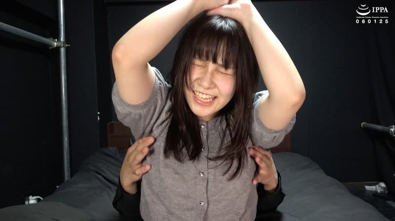 「ちっちゃ可愛い女の子をイヤな顔されながらくすぐりチェックしてみた!」わかしラボ WAKA-059 桐谷すずね 1