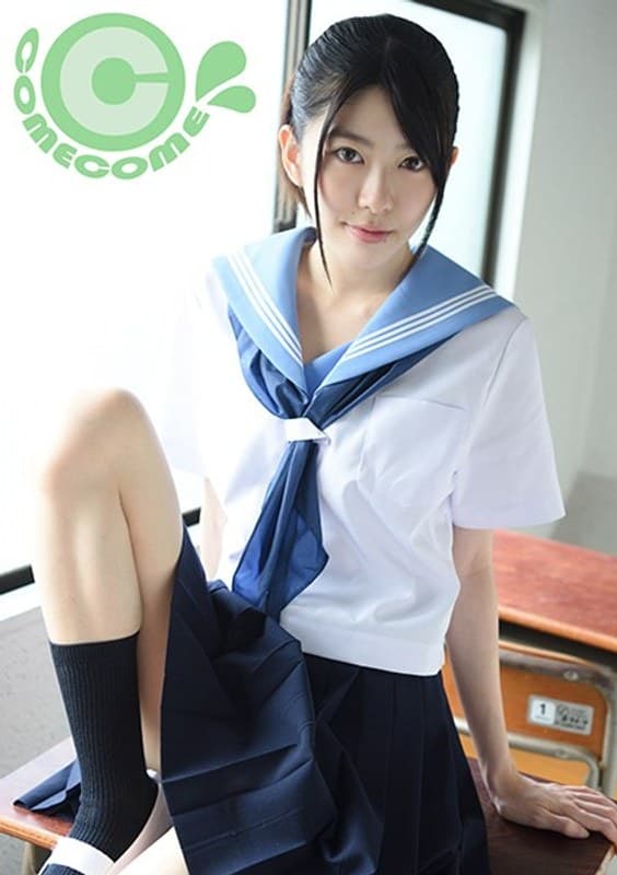 セーラー服姿のスレンダー少女を保健室のベッドで抱いて精液をタップリ射精しましたっ! 有坂深雪
