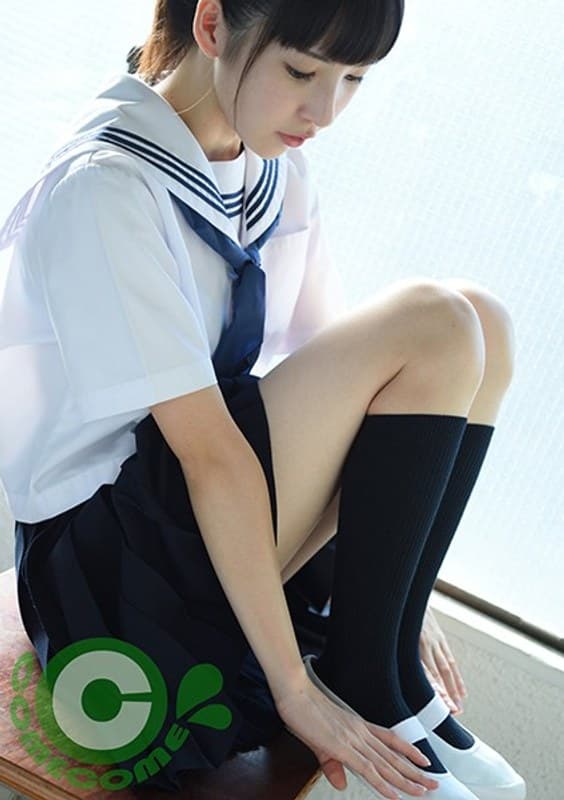 白昼の保健室でポニーテールのスリムな女子校生とエッチな保健授業を実践しましたっ!