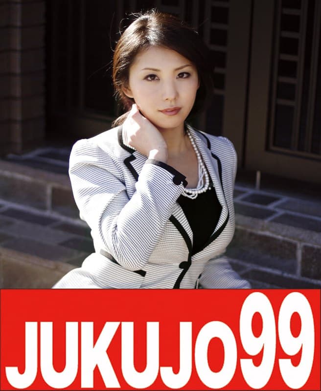 初めてのAV出演! 33歳美人でかわいい奥様 カメラの前の初SEX編