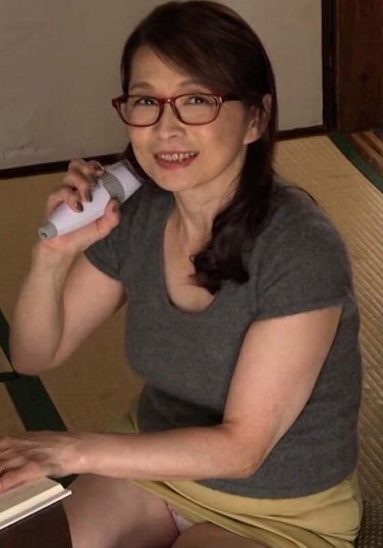 嫁と不仲になってしまった娘婿が欲求不満と寂しさから義母に中出ししてしまい…。昭和の官能エロス!