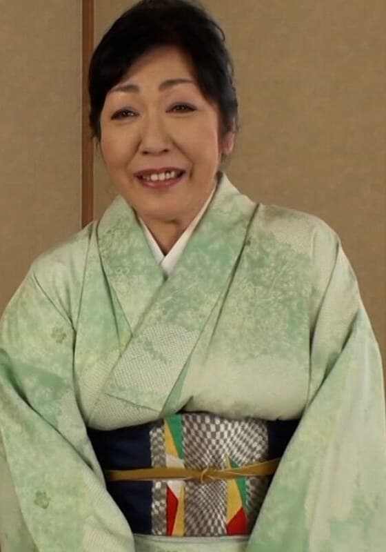 ふくよかな和服熟女!初めてのAV出演もあの人なら出てたよね!?みたいなノリで問題なしとあっけらかんとカメラの前で痴態を晒す本気のSEX!