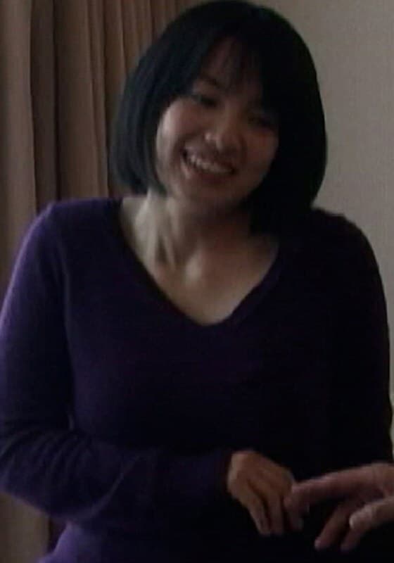 街で見かけた服の上からでも巨乳とわかる美形ちゃんをナンパしてホテルにお持ち帰り 年配ナンパ師が、夜の街でカワイイ女の子を口説く… (M555G-09)