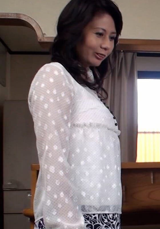 母親もオンナ!一つ屋根の下、男(息子)と二人性欲に火が付いたら…昂る性欲が母をオンナに変える!?