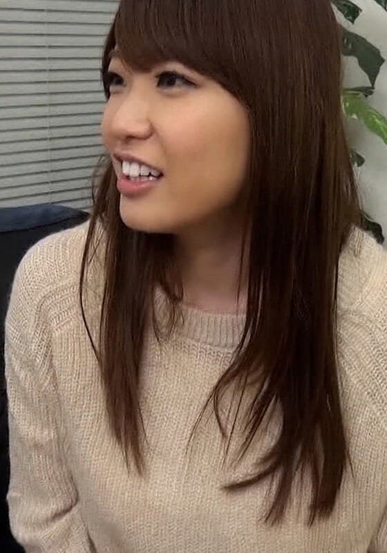 番組のインタビューで連れ込んだ若妻さん!押しに弱いゆるふわキャラの巨乳若妻さんは実はどスケベ奥さん!