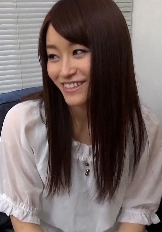 番組のインタビューで連れ込んだ若妻さん!押しに弱いゆるふわキャラの巨乳若妻さんは実はどスケベ奥さん! (M594G-12)