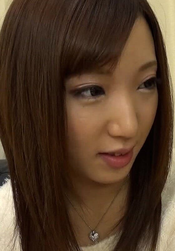 モデル事務所と偽って、街行く美人奥様を連れ込み言葉巧みに下着モデルへ…そのままなし崩し的に中出しSEX!
