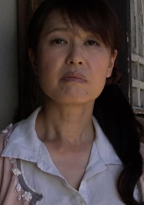 夫とのSEXの翌朝は必ず息子に抱かれるダメな淫欲母!