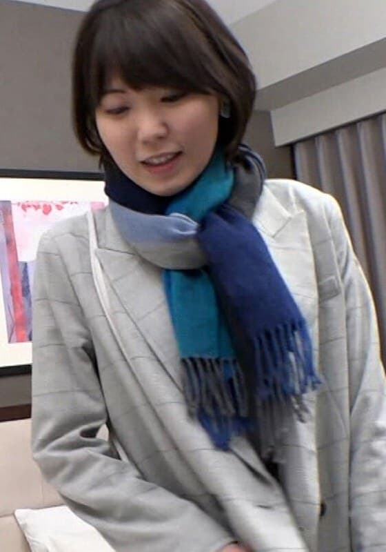 ヤリたい盛りのガードゆるそうな若妻さんをナンパしてホテルに○れ込み即ハメSEX!