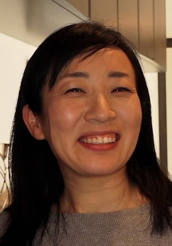 若い甥っ子のキスに欲情した叔母さんのオナニーを目撃!!昼下がりの情事に乱れる清楚な人妻