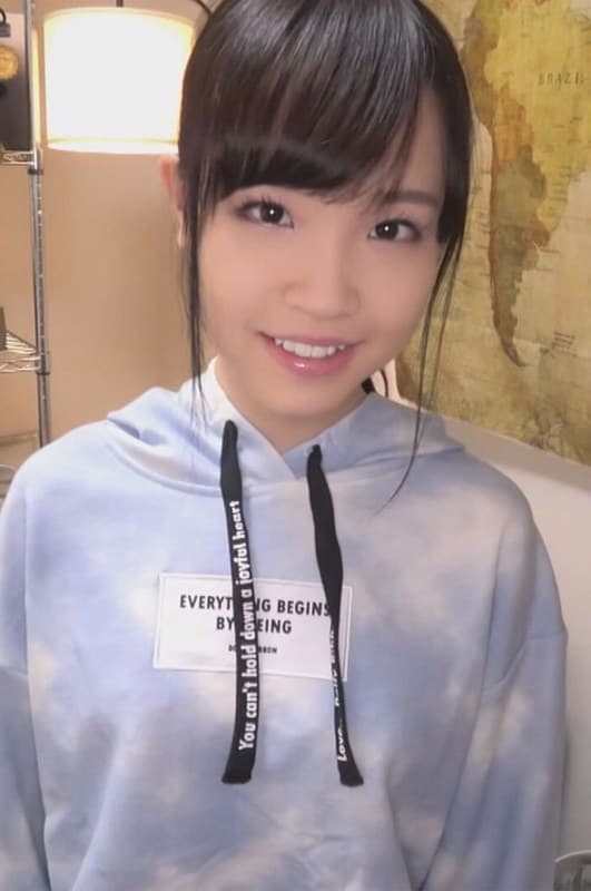 彼氏の指だけで中イキ!ちっぱいの敏感美少女とイチャラブエッチ