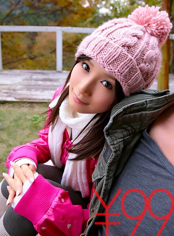 アナタだけを見つめる女子はいかが?主観映像でこじみなちゃんと野外セックス。フェラで即ビンビンになったチ○ポをみなみのマ○コに挿れる。野外だと興奮度UP!連続でイカセて体にぶっかけ。 小島みなみ